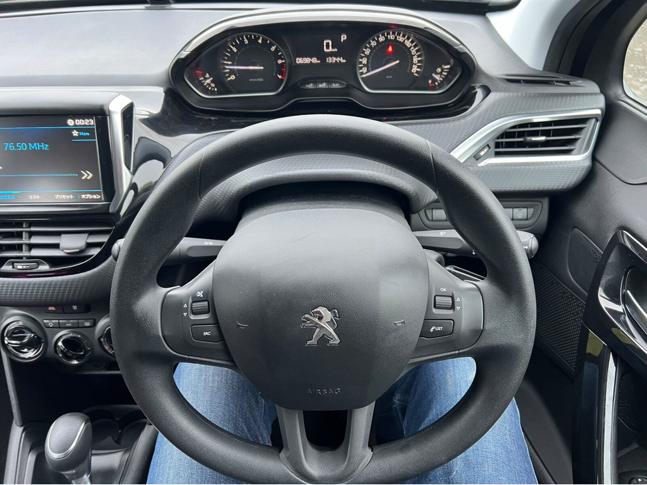 Peugeot 208 1.2 PureTech 110bhp Auto Active — thumbnail 10