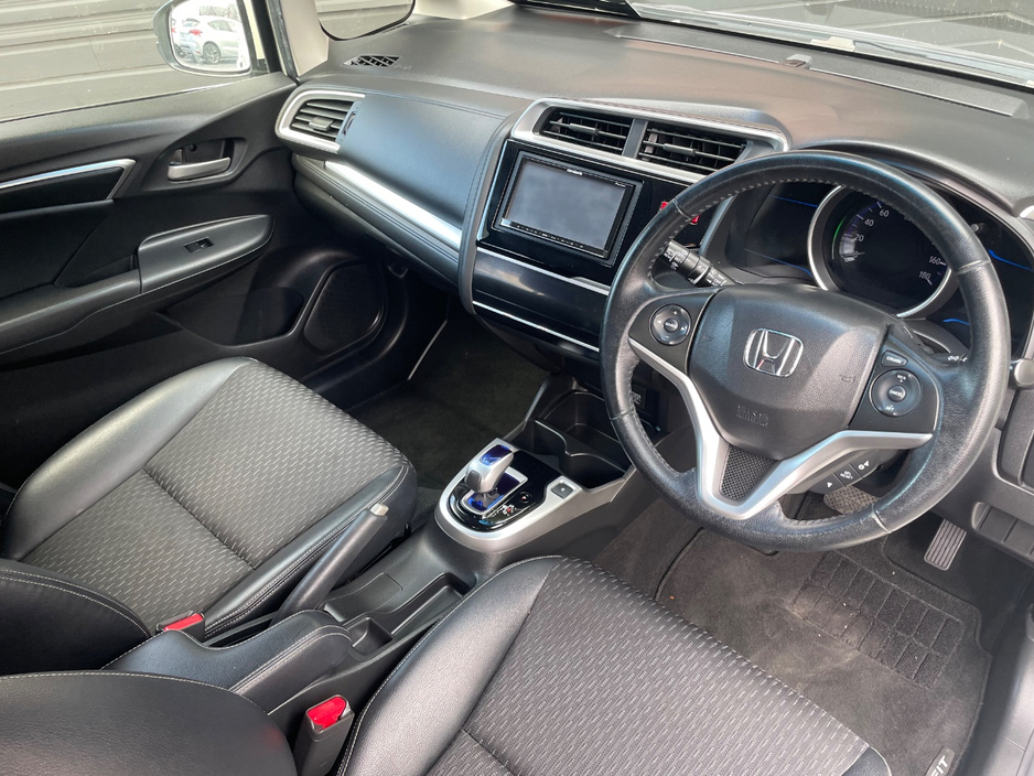 Honda Fit 1.5 HYBRID AUTO — thumbnail 13