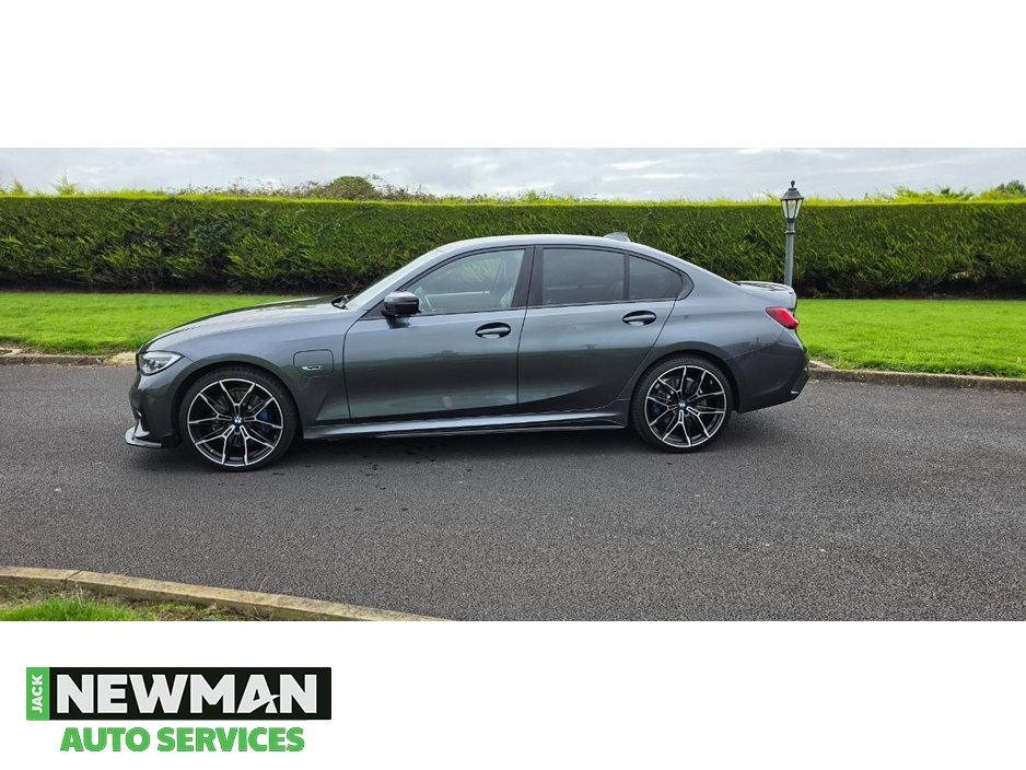 BMW 3 Series M SPORT AUTO — thumbnail 9