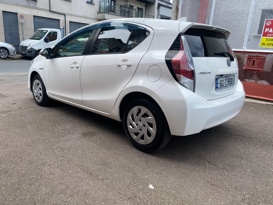 2016 Toyota Aqua 1.5L Petrol Hybrid For Sale Images