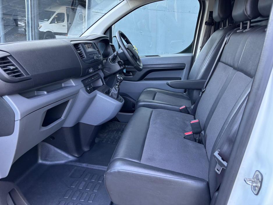 2022 Opel Vivaro 1.5L Diesel For Sale Images