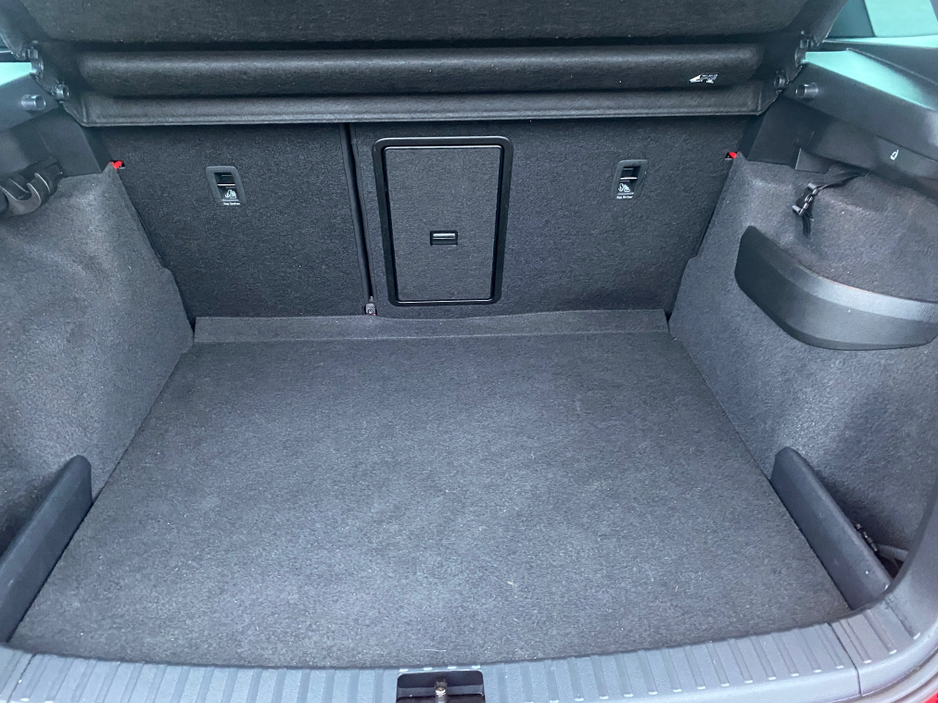 2023 Skoda Karoq 2L Diesel For Sale Images