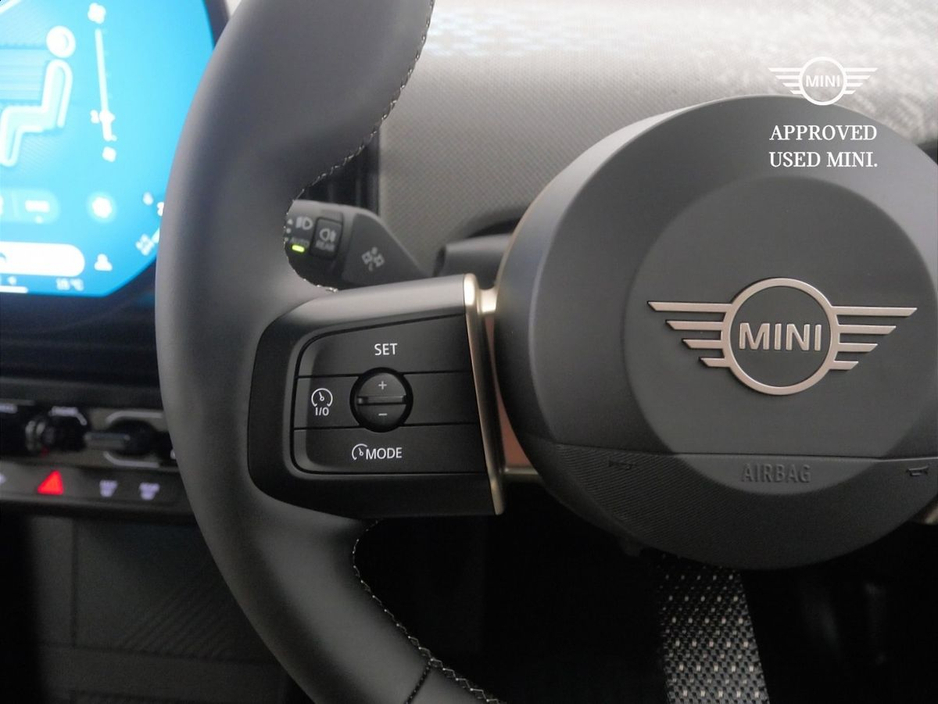 2025 MINI Hatch 1.5L Petrol For Sale Images