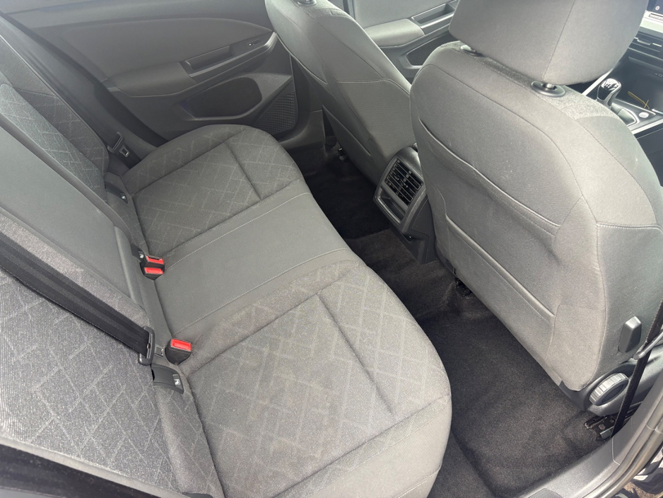 2021 Volkswagen Golf 2L Diesel For Sale Images