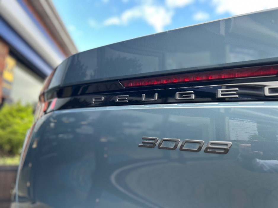 2025 Peugeot 3008 1.2L Petrol For Sale Images