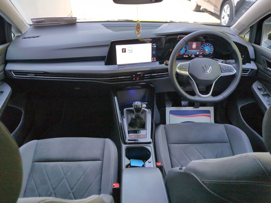 2023 Volkswagen Golf 2L Diesel For Sale Images