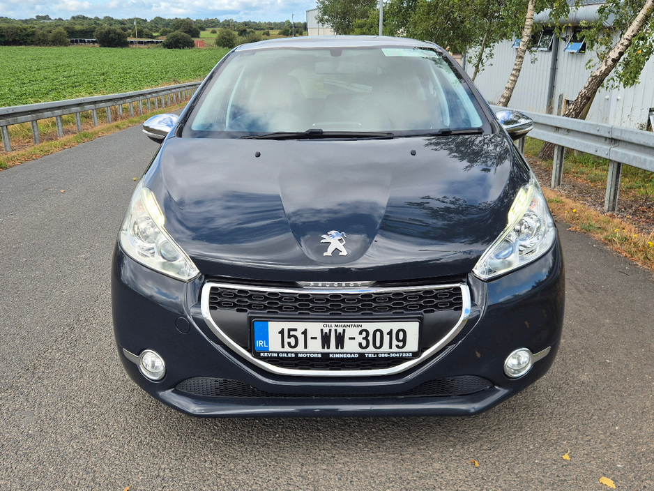 2015 Peugeot 208 1.2L Petrol For Sale Images