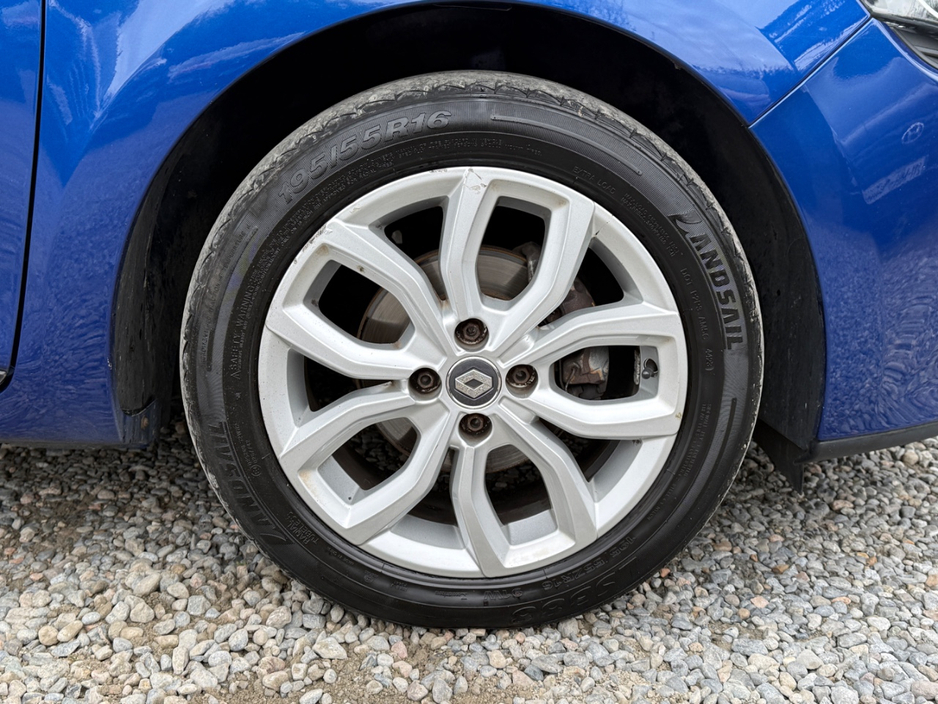 2018 Renault Clio 1.1L Petrol For Sale Images