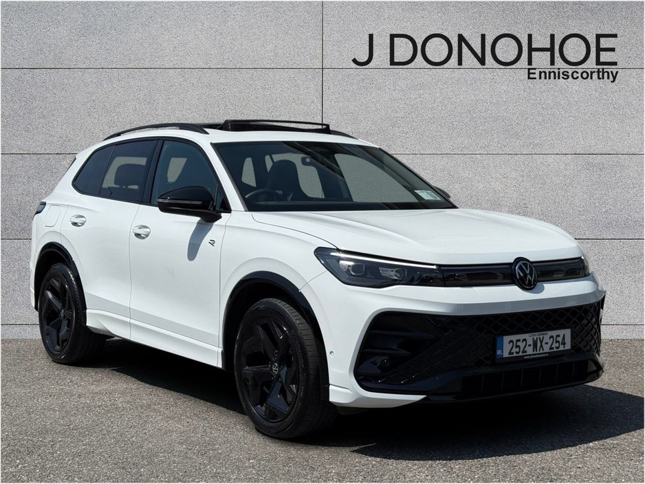 Volkswagen Tiguan 2.0TDI 150HP R Line Sunroof DSG