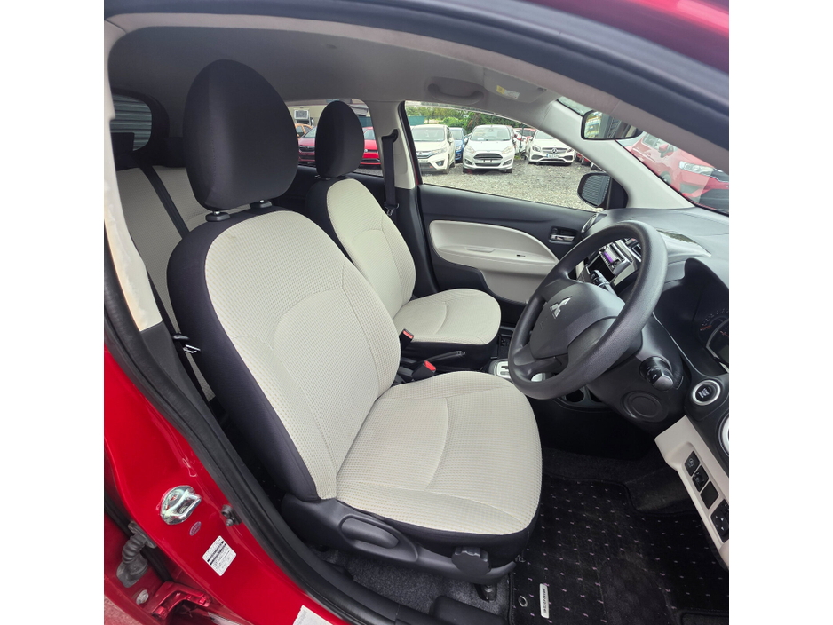 Mitsubishi Mirage — thumbnail 15