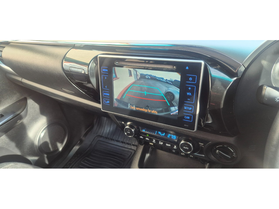 2017 Toyota Hilux 2.4L Diesel For Sale Images