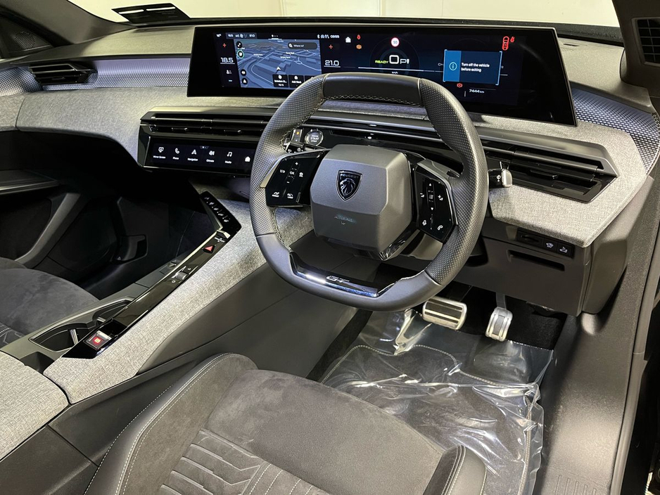 Peugeot 3008 3008 Gt Ev GT 210 Electric 73kWh Auto — thumbnail 9