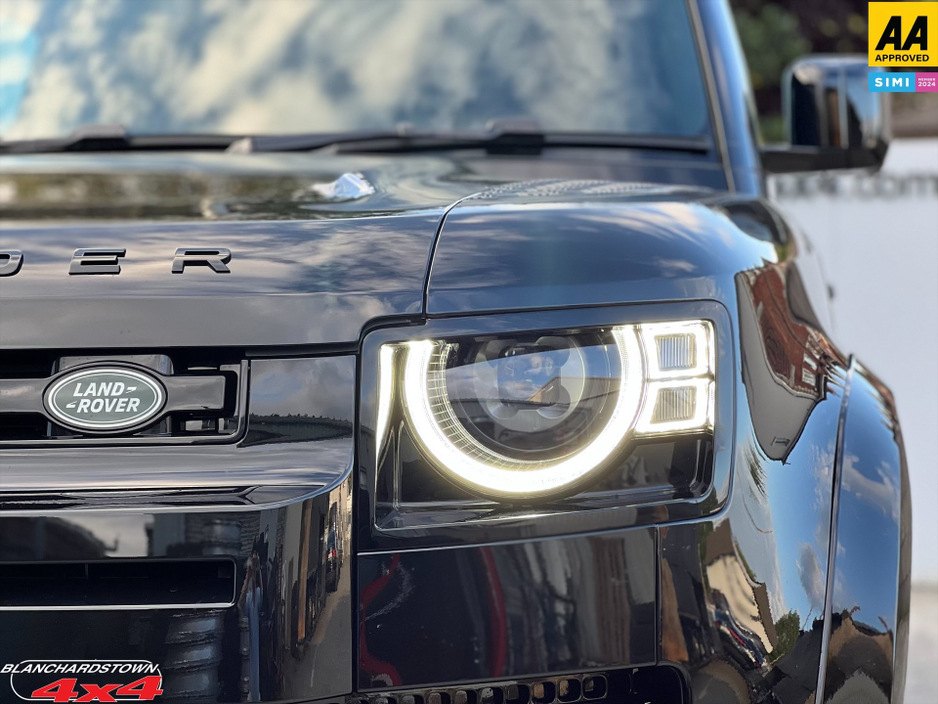 2025 Land Rover Defender 3.0L Diesel For Sale Images