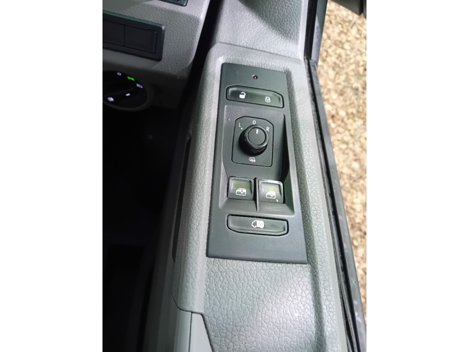 2023 Volkswagen Transporter 2L Diesel For Sale Images