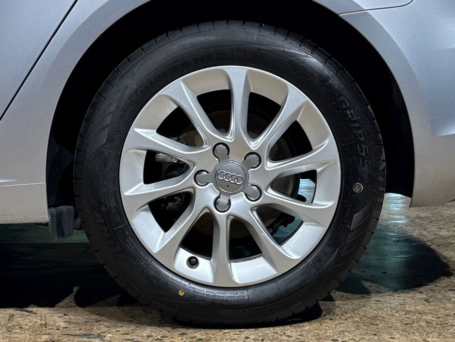Audi A3 1.4 TSI AUTOMATIC - FACTORY ALLOYS - CRUISE CONTROL - REAR CAMERA — thumbnail 10