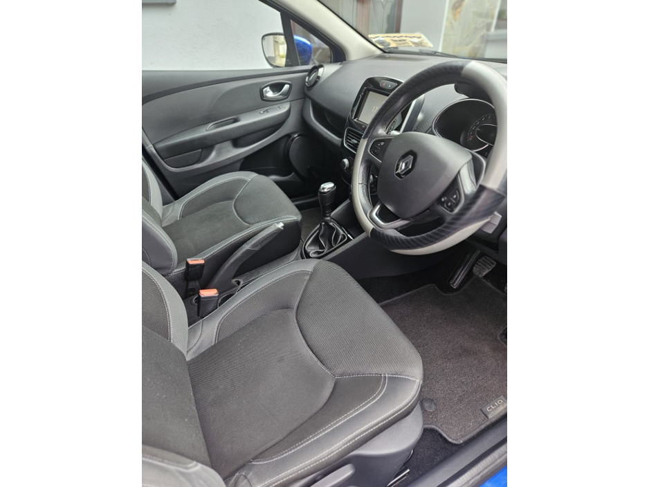 Renault Clio IV DYNAMIQUE NAV 1.2 PETR — thumbnail 9