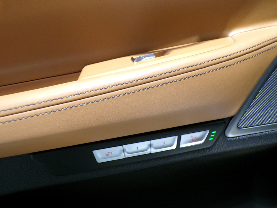 2016 BMW 7 Series 2.0L Petrol Plug-in Hybrid For Sale Images