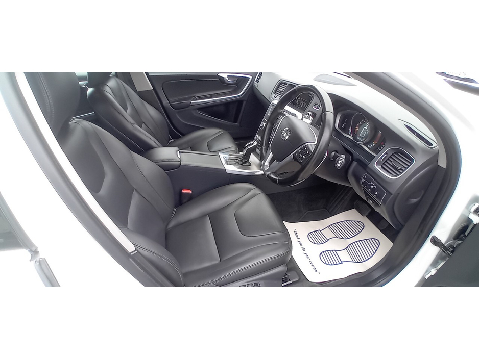 2015 Volvo V60 1.6L Petrol For Sale Images