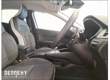 2021 Renault Captur 1.6L Petrol Plug-in Hybrid For Sale Images