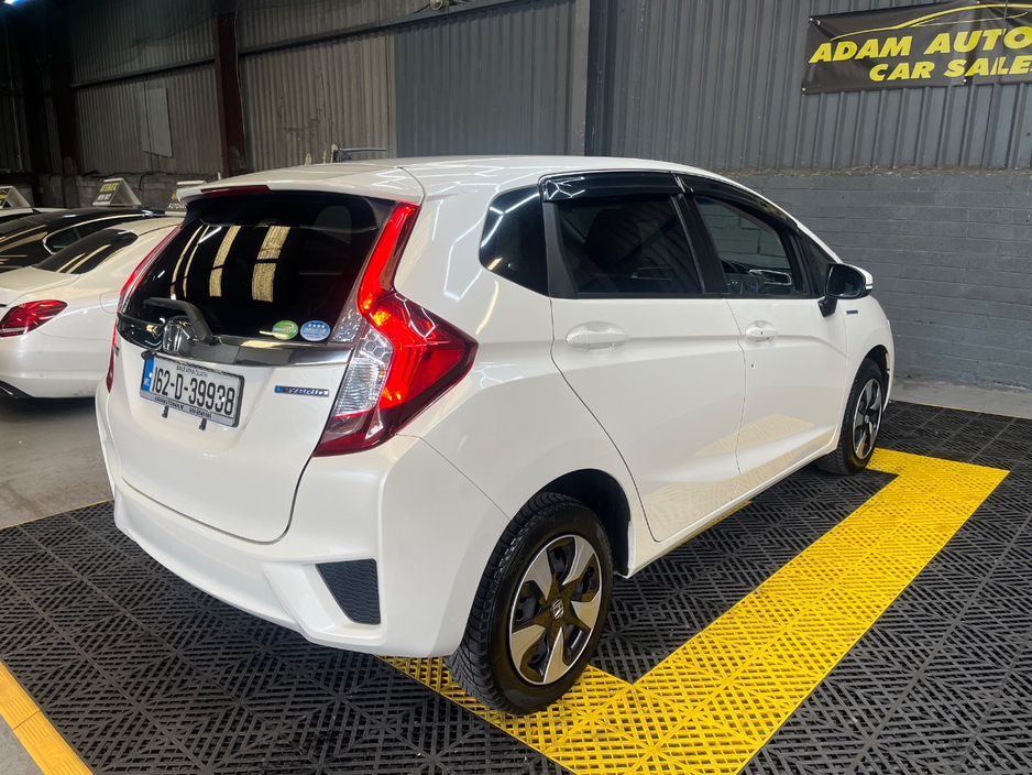 Honda Fit DAA-GP6 HYBRID 5DR AUTO — thumbnail 4