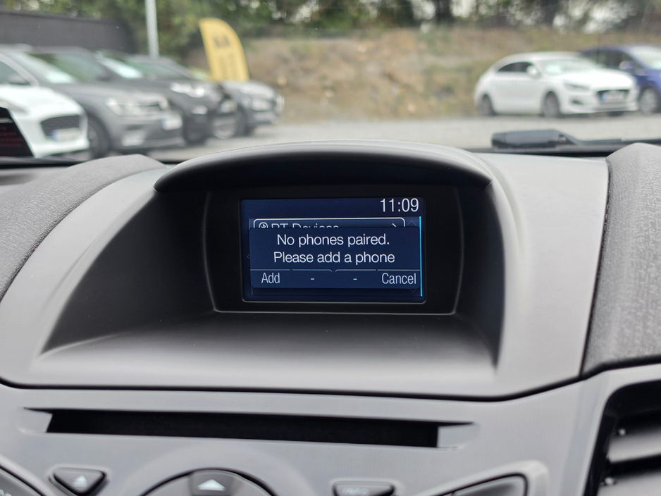 Ford Fiesta 2016 Ford Fiesta 1.0/Low mileage/Warranty — thumbnail 19