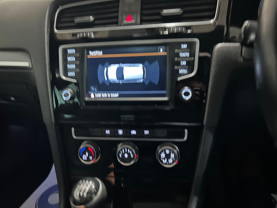2016 Volkswagen Golf 2L Diesel For Sale Images