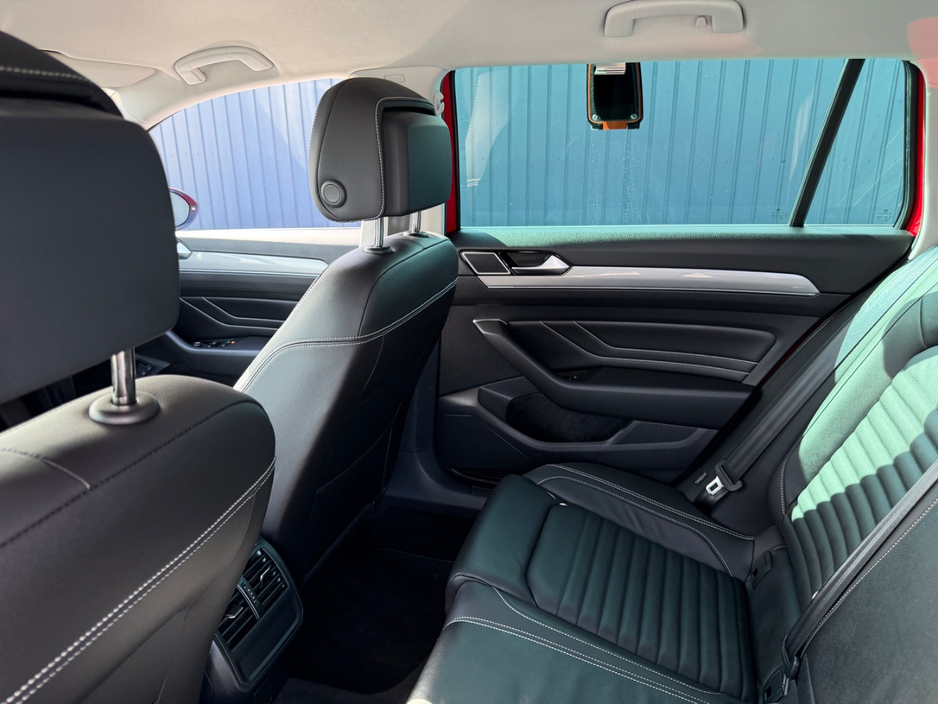 2022 Volkswagen Passat 1.4L Hybrid For Sale Images