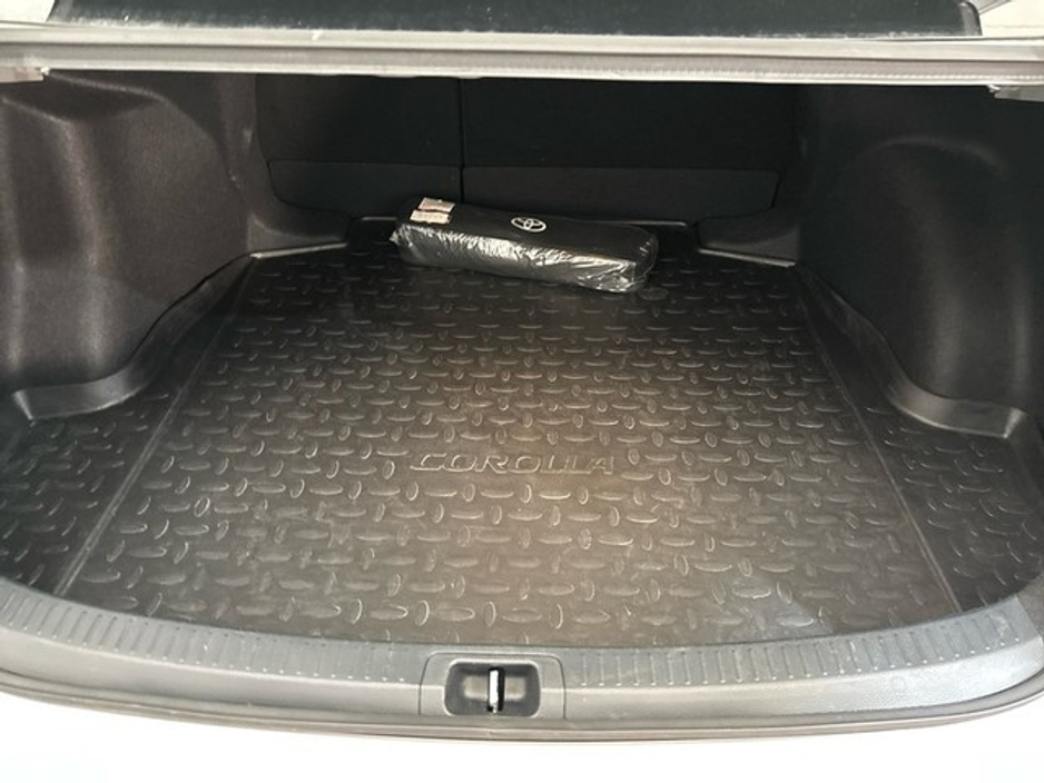 Toyota Corolla LUNA 4DR SALOON AUTO — thumbnail 10