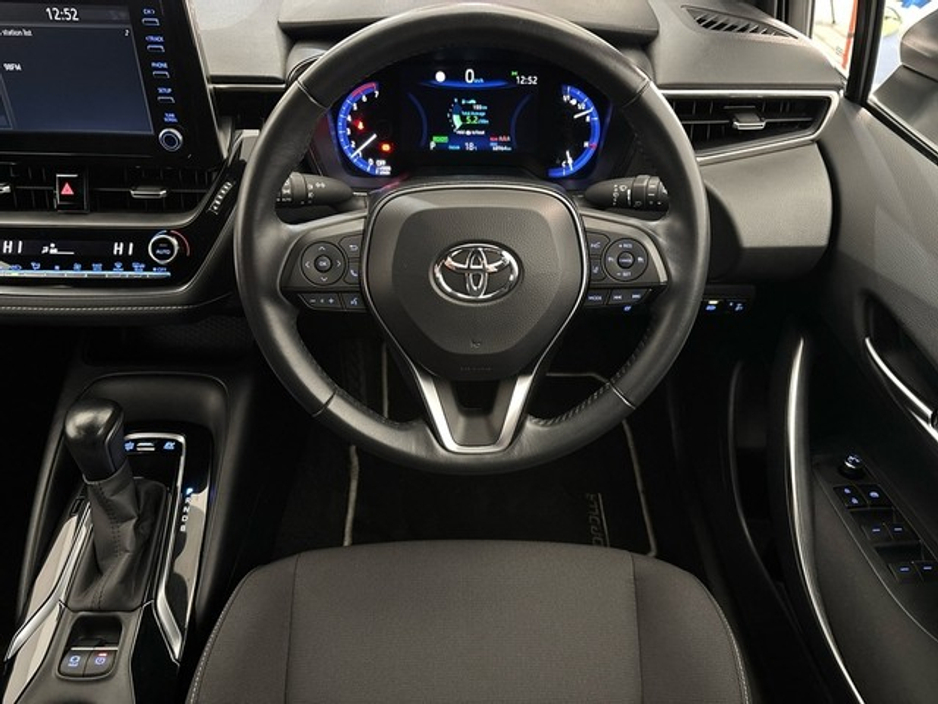 Toyota Corolla HYBRID LUNA H/B — thumbnail 9
