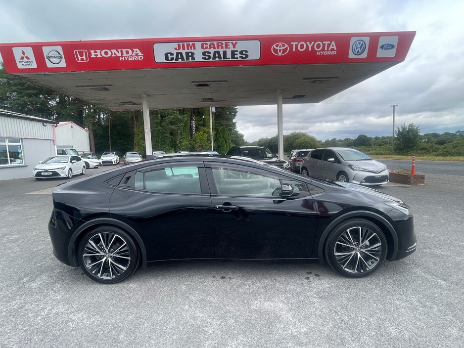 2023 Toyota Prius 2L Petrol Hybrid For Sale Images