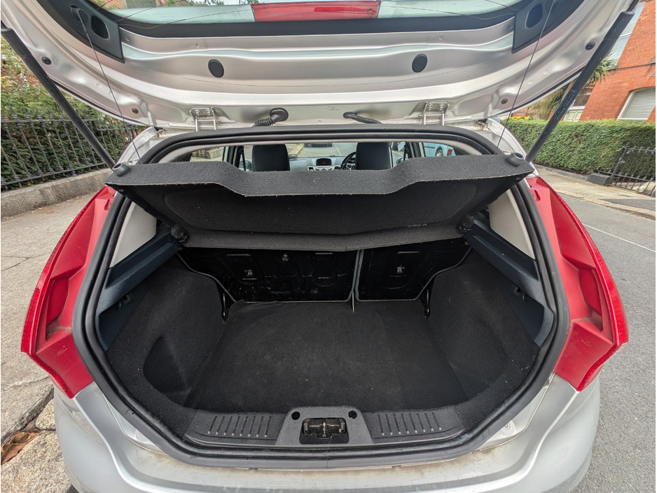 Ford Fiesta TITANIUM 1.4 96PS 5DR A AUTO — thumbnail 11