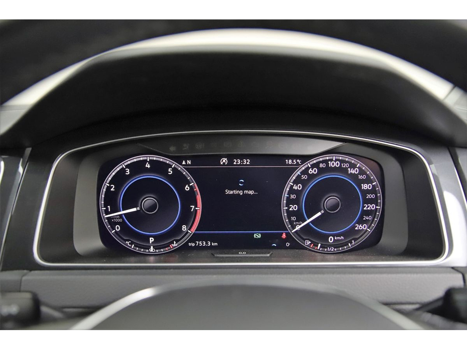 Volkswagen Golf 1.2 TSI DSG MK7.5 COMFORTLINE *DIG DASH*CARPLAY*ANDROID*REAR PARK SENSORS* — thumbnail 18