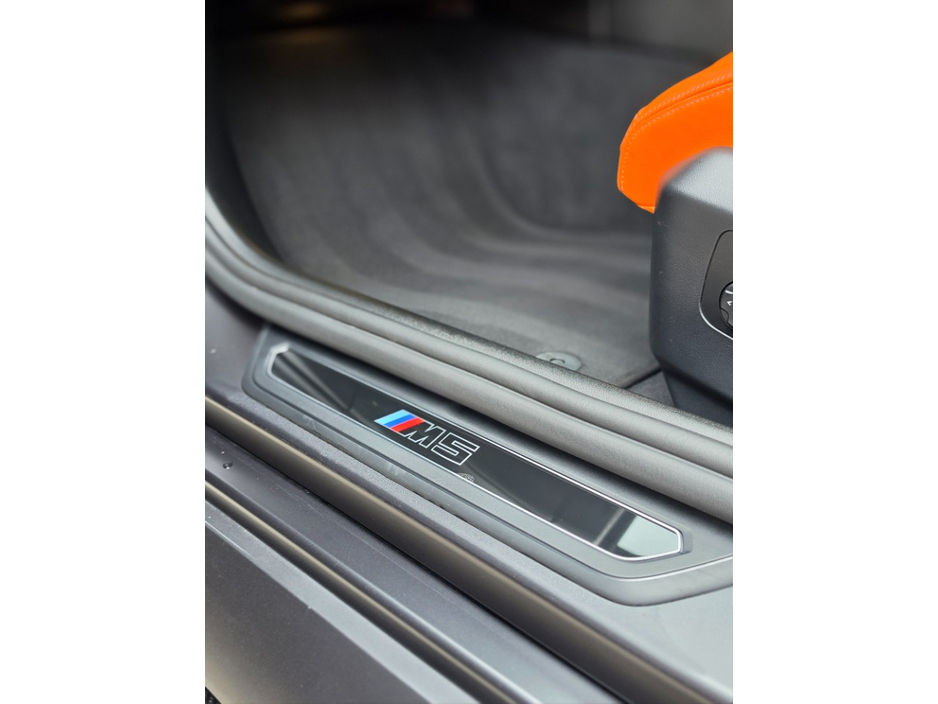 2025 BMW M5 4.5L Petrol Plug-in Hybrid For Sale Images