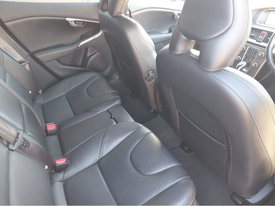 2014 Volvo V40 1.6L Petrol For Sale Images