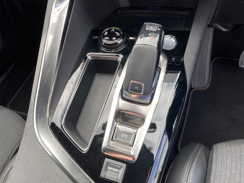 2021 Peugeot 5008 2L Diesel For Sale Images