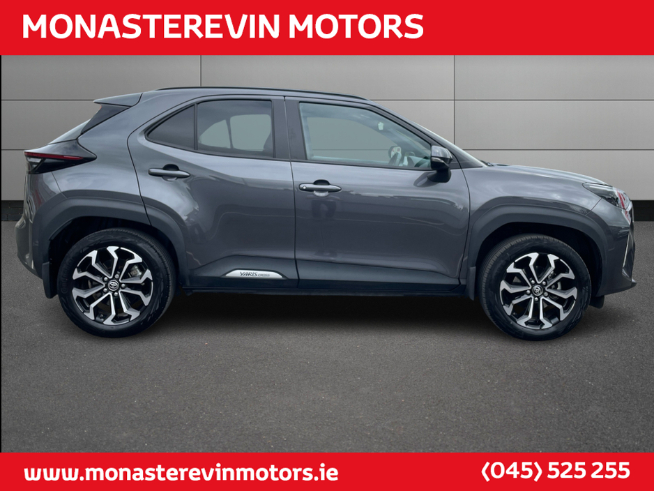 2024 Toyota Yaris Cross 1.5L Petrol Hybrid For Sale Images