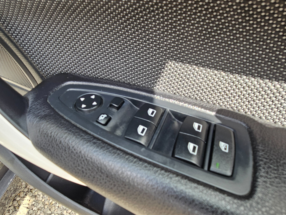 BMW 1 Series 118d Sport Auto — thumbnail 30