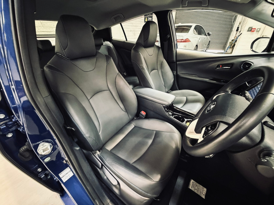 2018 Toyota Prius 1.8L Petrol Hybrid For Sale Images