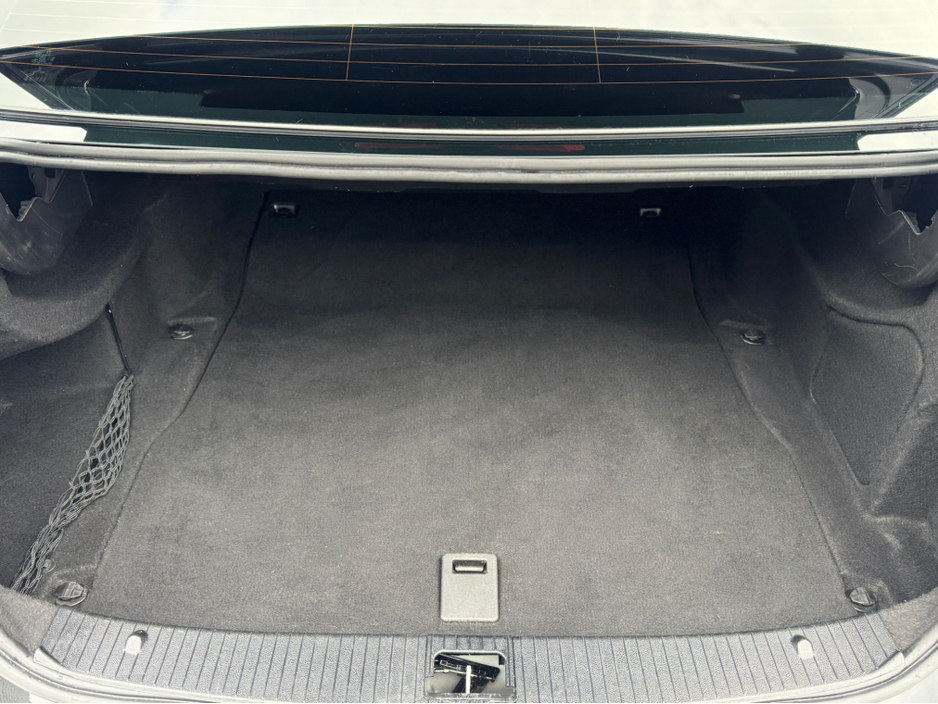 2014 Mercedes-Benz E Class 2.1L Diesel Hybrid For Sale Images