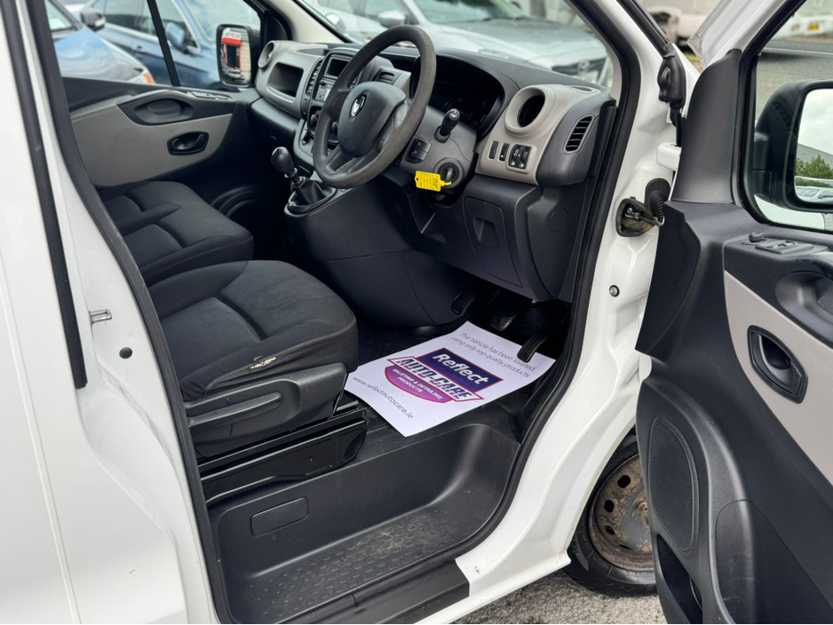 2017 Renault Trafic 1.6L Diesel For Sale Images
