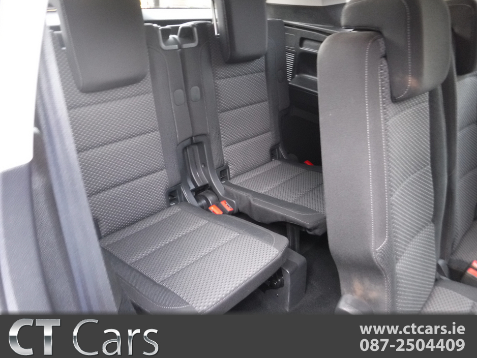 2018 Volkswagen Touran 1.4L Petrol For Sale Images