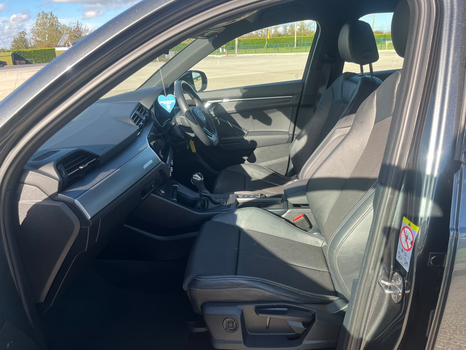 2023 Audi Q3 2L Diesel For Sale Images