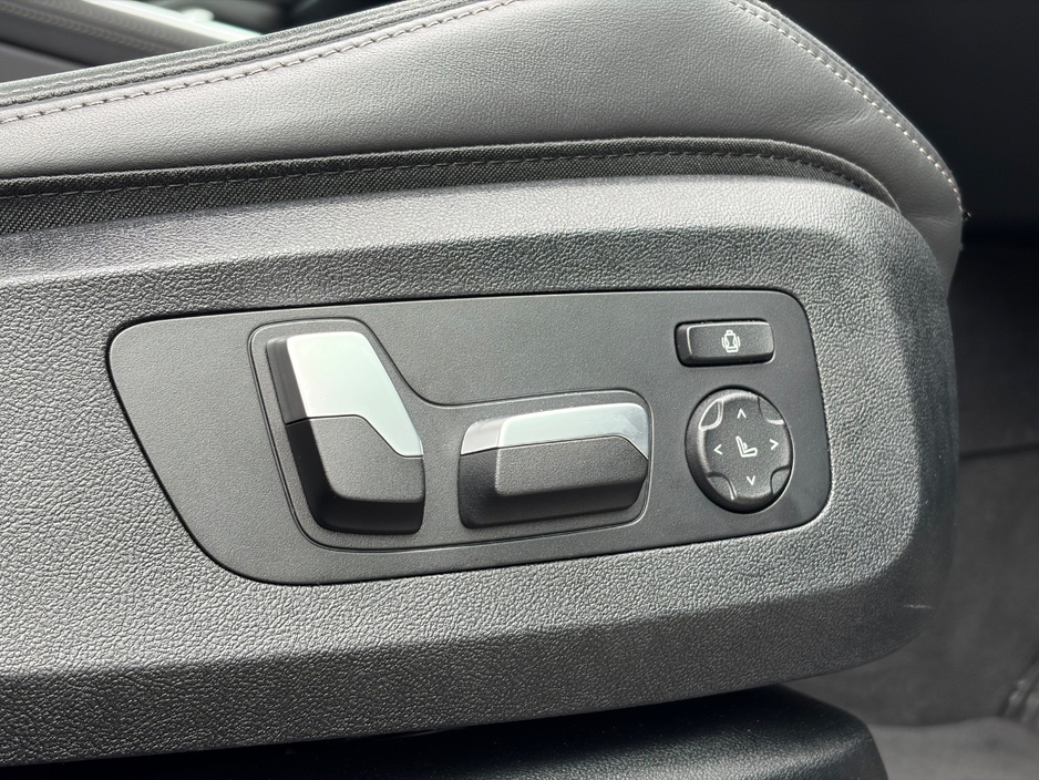 2025 BMW X5 3L Petrol Plug-in Hybrid For Sale Images