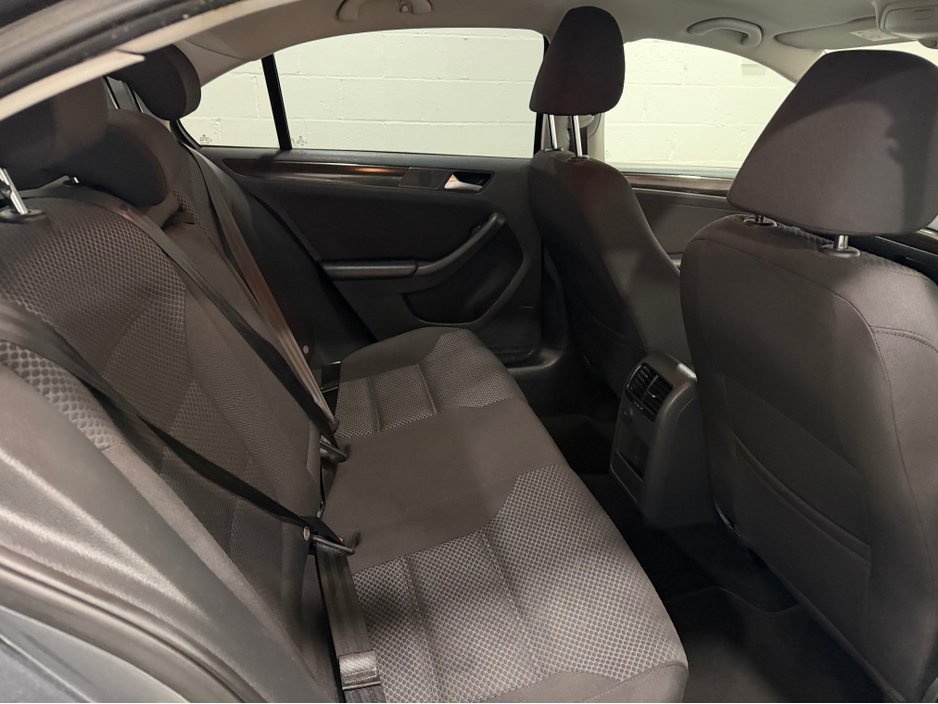 2016 Volkswagen Jetta 2L Diesel For Sale Images