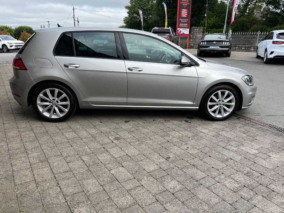 2018 Volkswagen Golf 1L Petrol For Sale Images