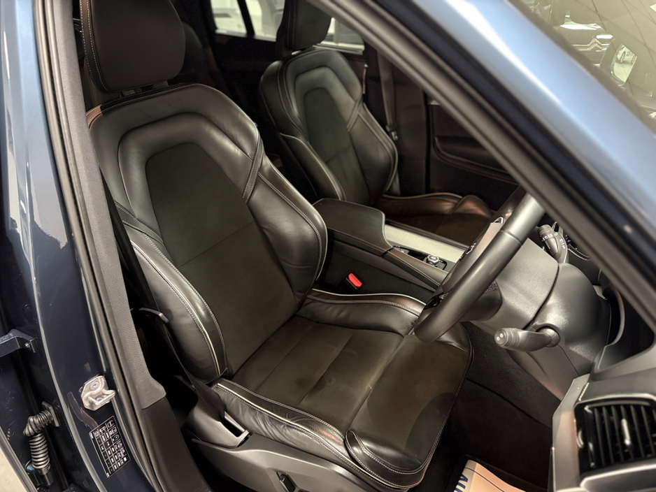 2021 Volvo XC90 2L Petrol Plug-in Hybrid For Sale Images