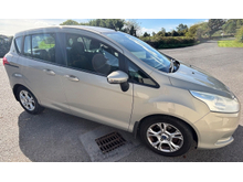 Ford B-Max 1.4 90PS M5 2012.75 4DR