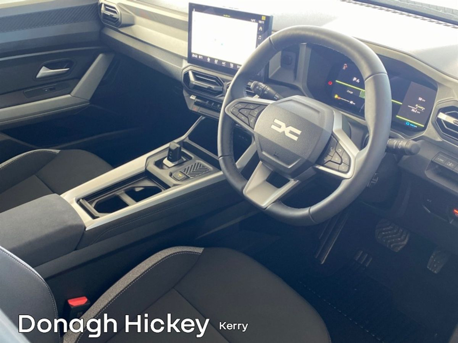 2026 Dacia Bigster 1.8L Petrol Hybrid For Sale Images