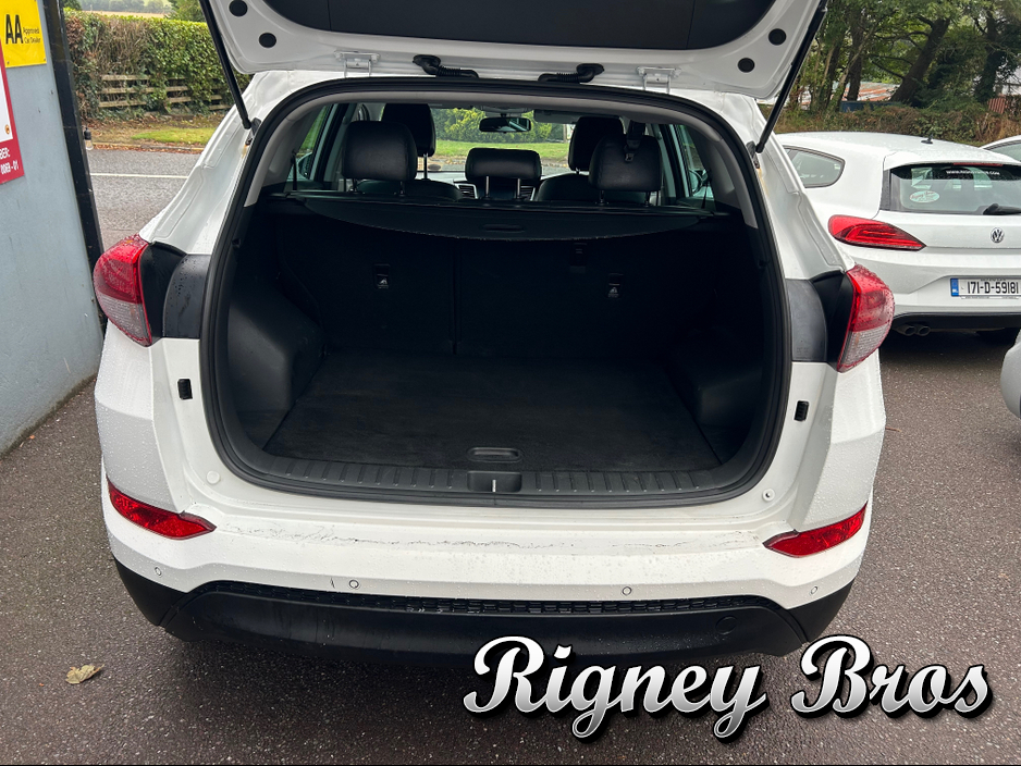 2016 Hyundai Tucson 2L Diesel For Sale Images