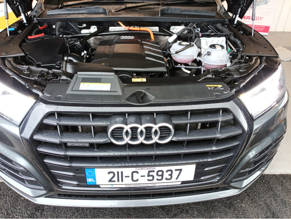 2021 Audi Q5 2L Petrol Plug-in Hybrid For Sale Images